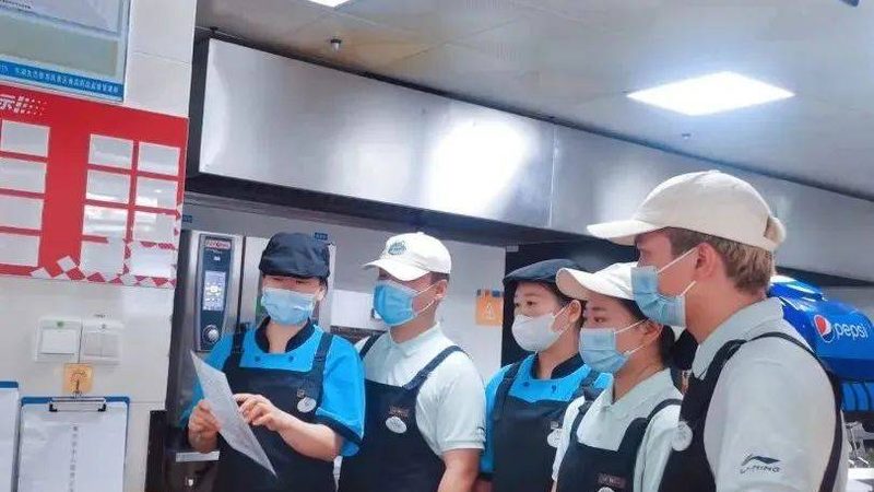 餐饮加盟品牌加盟流程详解：从考察到签约的全方位指南