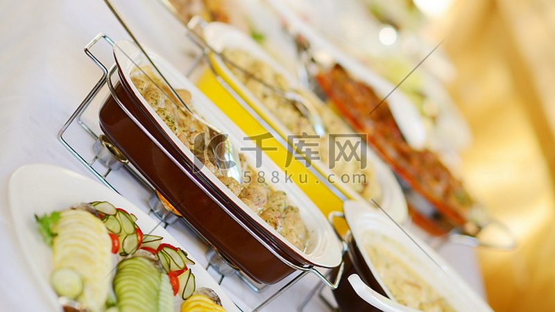 蛋糕面包类休闲食品代工：揭秘背后的关键参数**